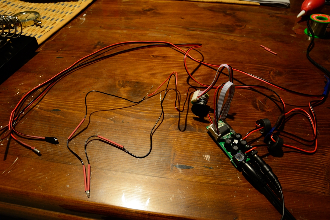 picture of uninstalled audio amp