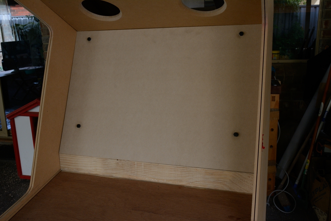 picture of the bezel screwed into place