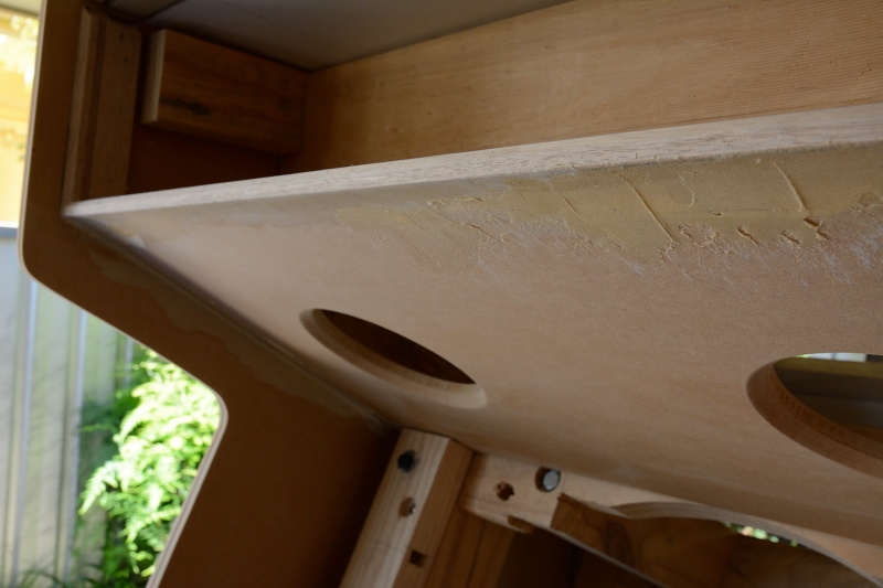 close-up of front lip of speaker panel
